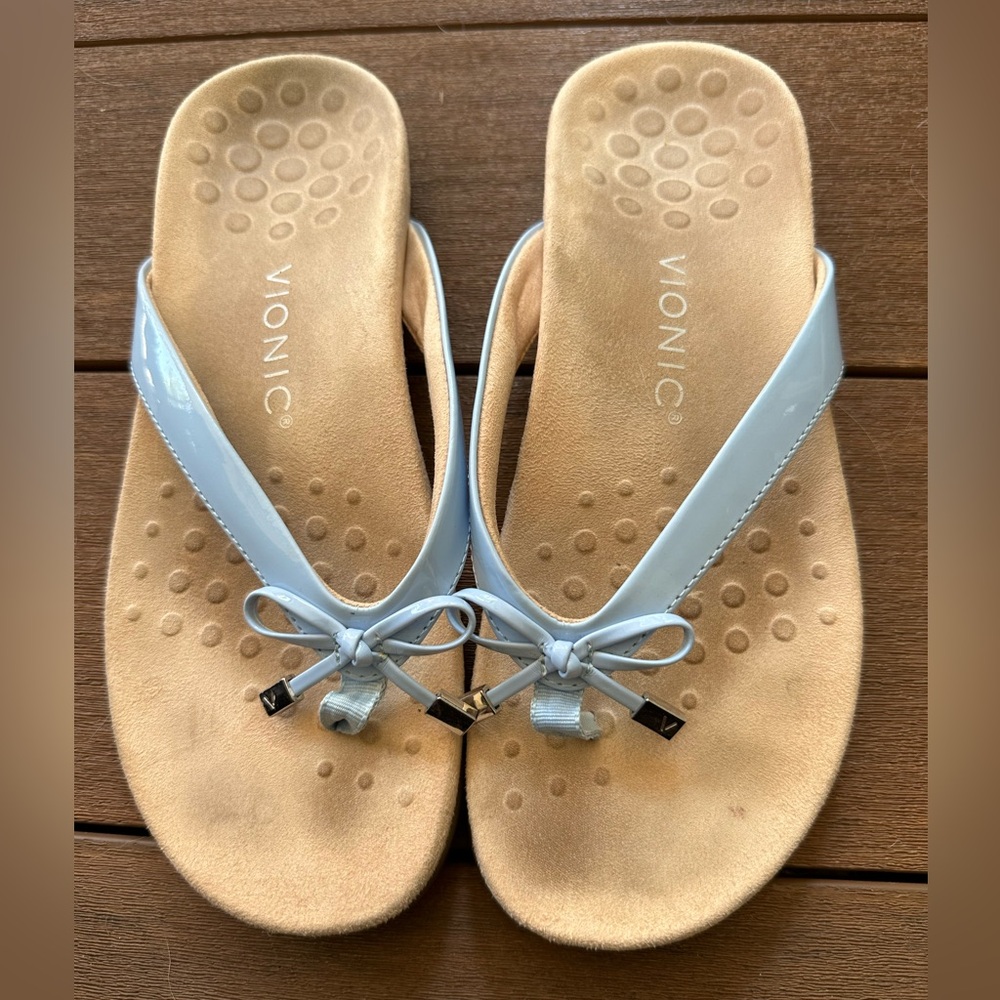 Vionics Bella sandals in Skyway Blue.